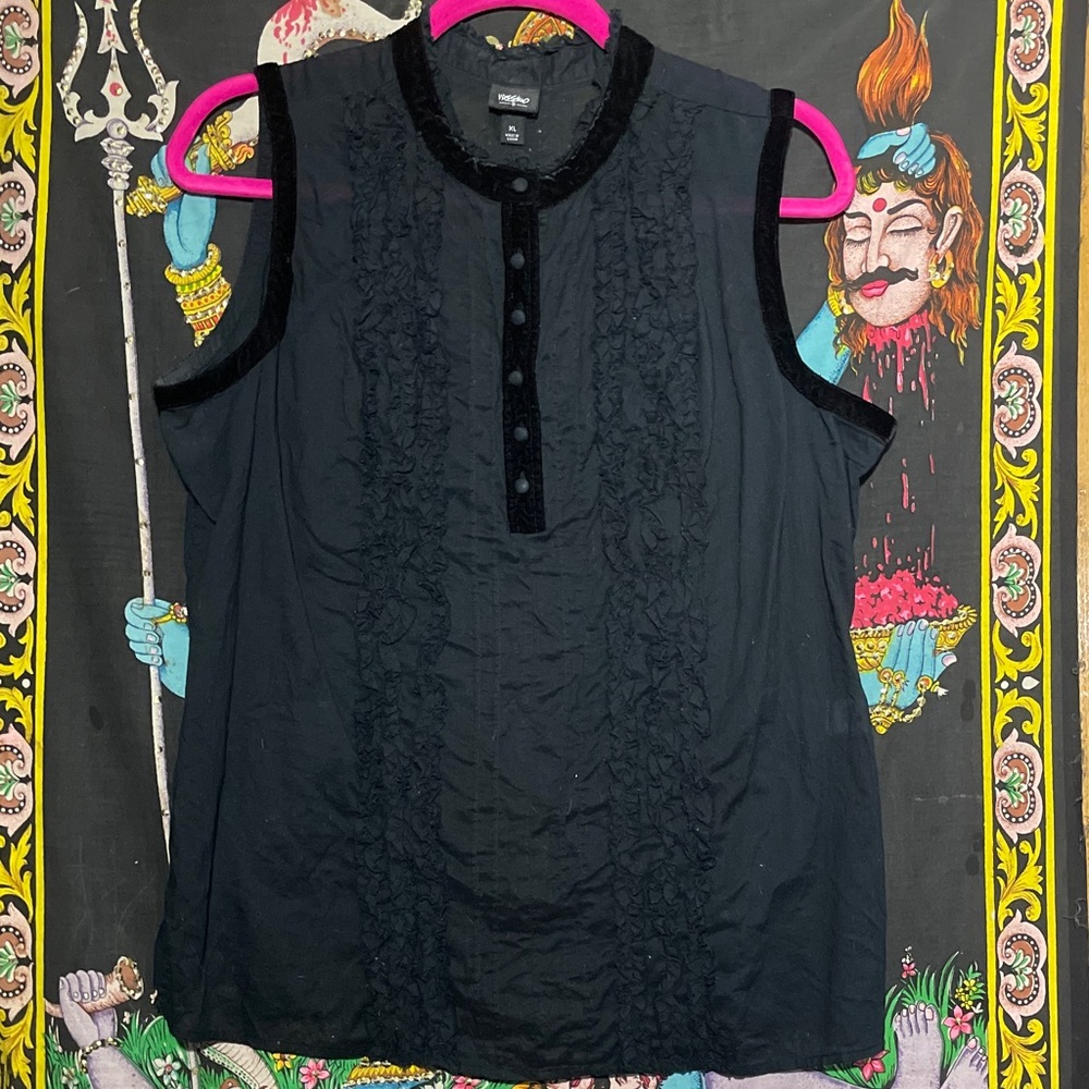 Sleeveless “tuxedo” shirt with velvet trim around collar, sleeves